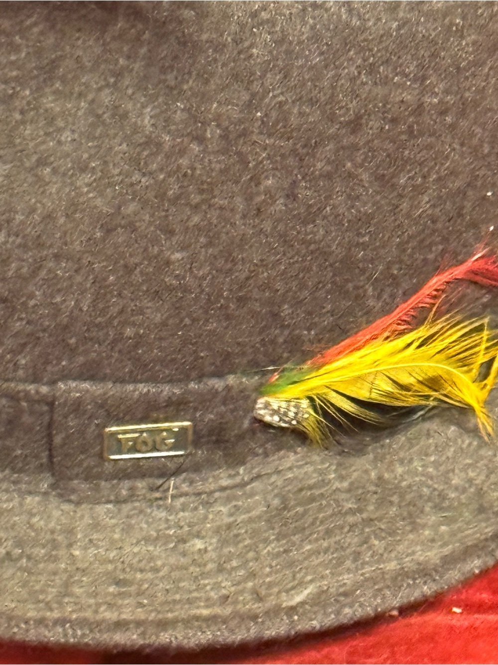 London Fog Dark Brown/Gray fedora with feathers sz 7 3/8 - Picture 7 of 7